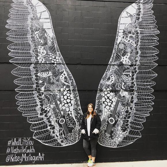 Meet your Posher, Brooke - Picture 1 of 1